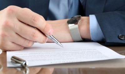Как правильно заполнить заявления в налоговую для возврата денег